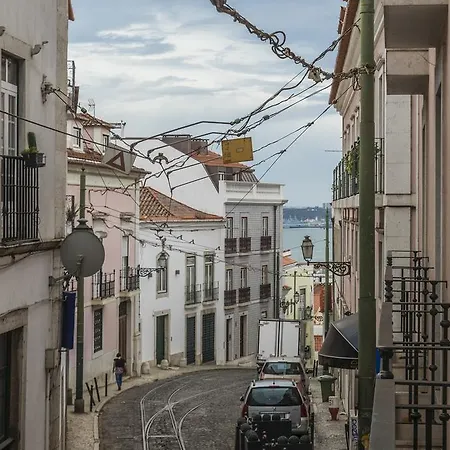 Reve D'alfama Διαμέρισμα *